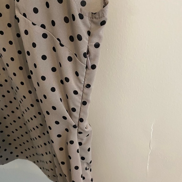 H&M fitted polka dot blouse - Picture 3 of 3